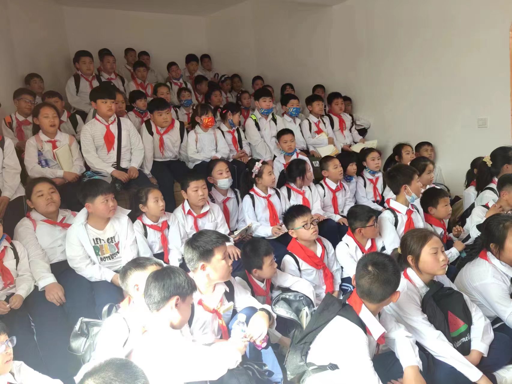 各地中小學生來茂豐金蟬科普示范基地研學