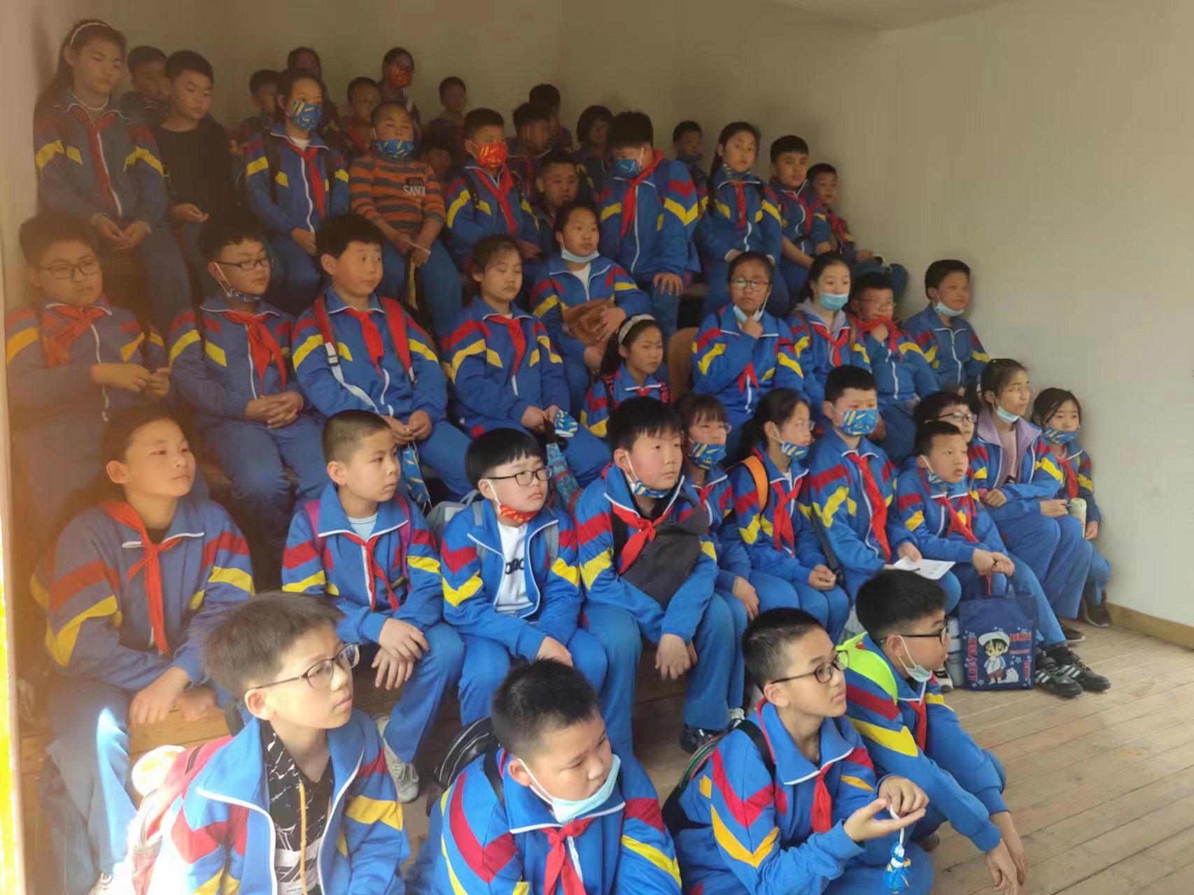 各地中小學生來茂豐金蟬科普示范基地研學